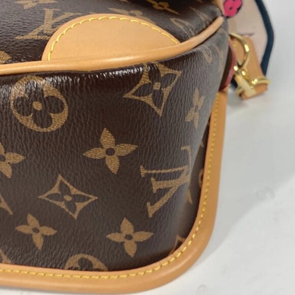 LOUIS VUITTON M45985 Monogram Diane NM PM Pochette Crossbody Shoulder Bag - Picture 4 of 14